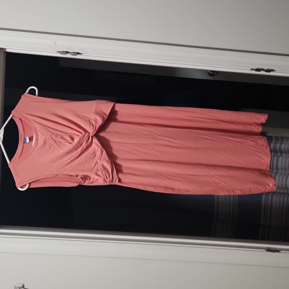 Coral Old Navy maternity/nursing dress size small
